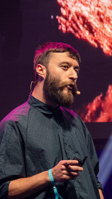 liam-martens-680583-unsplash